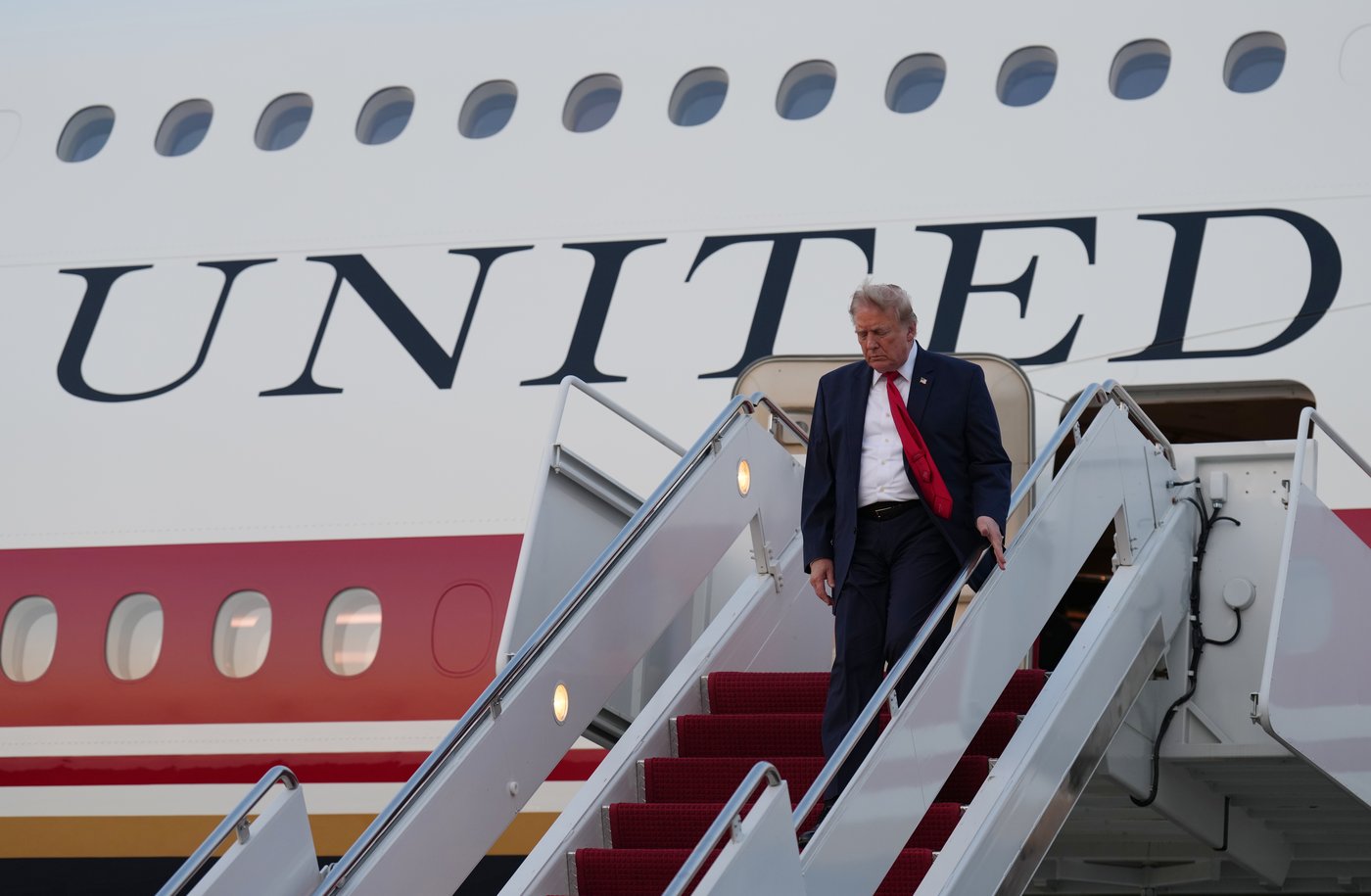 White House: Trump to fly old Air Force One for about a month as Qatari-gifted jet gets 'upgrades' | iNFOnews.ca White House: Trump to fly old Air Force One for about a month as Qatari-gifted jet gets 'upgrades' | iNFOnews.ca