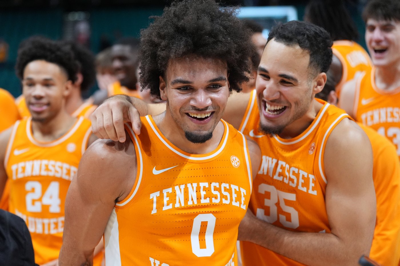 Ja'Kobi Gillespie's clutch free throws lift No. 17 Tennessee to 76-73 win over No. 3 Houston | iNFOnews.ca