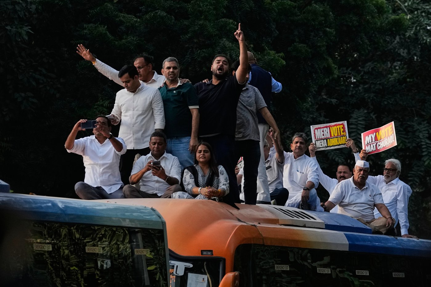 Indian opposition leader Rahul Gandhi briefly detained as protests grow over mass voter list purge | iNFOnews.ca