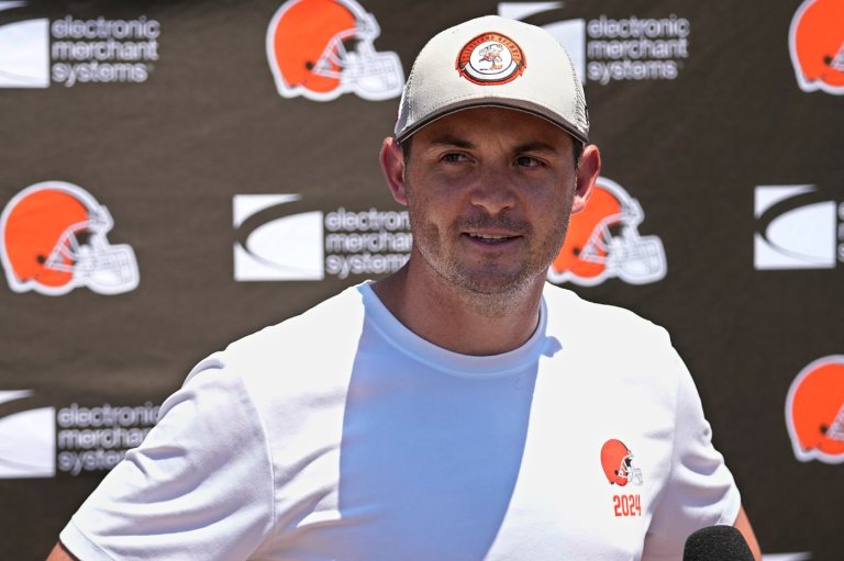 Browns give play-calling duties to Tommy Rees in hopes of reviving struggling offense | iNFOnews.ca Browns give play-calling duties to Tommy Rees in hopes of reviving struggling offense | iNFOnews.ca