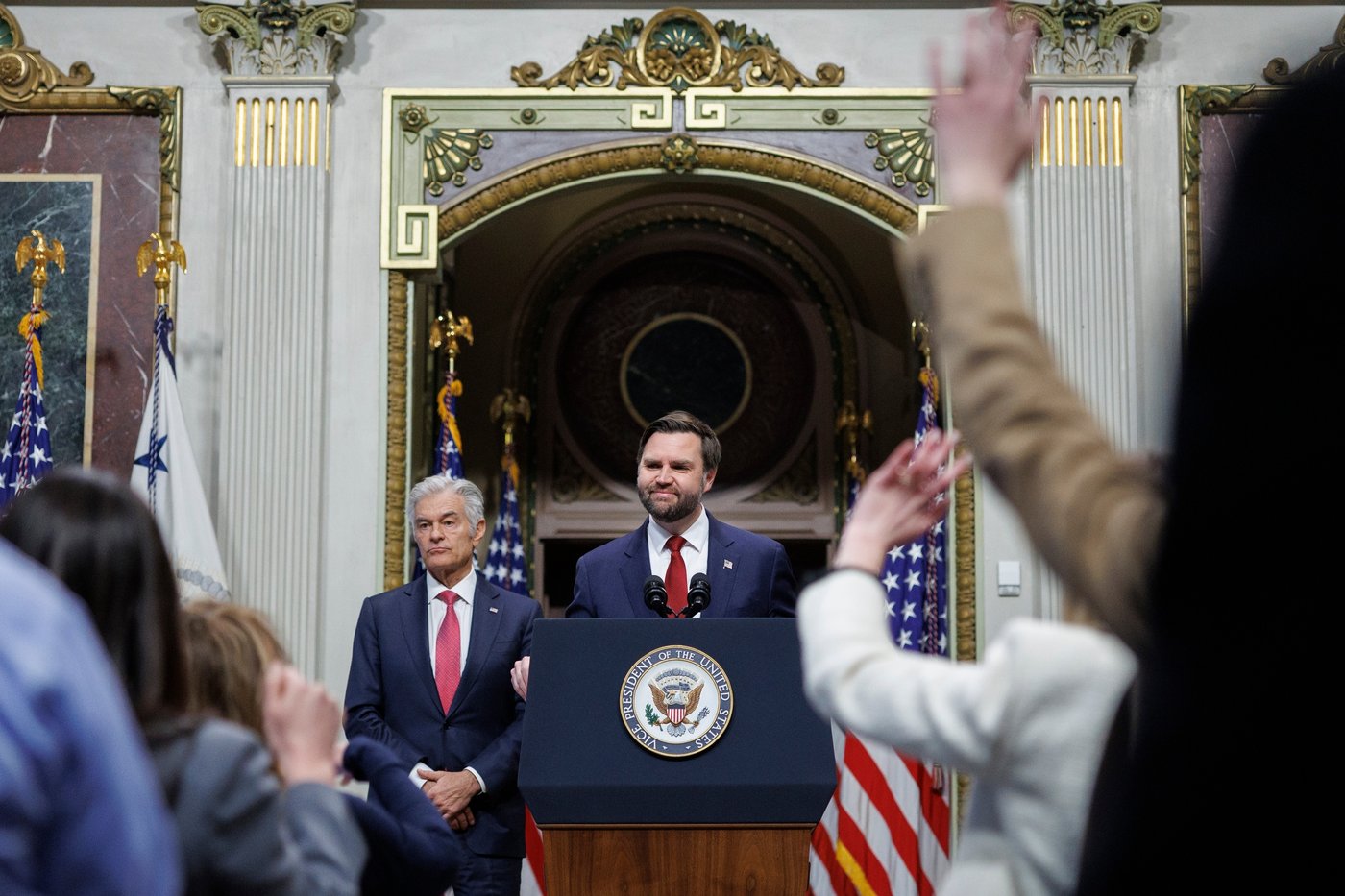 Walz unveils anti-fraud package after Trump administration threatens to halt Medicaid funds | iNFOnews.ca Walz unveils anti-fraud package after Trump administration threatens to halt Medicaid funds | iNFOnews.ca