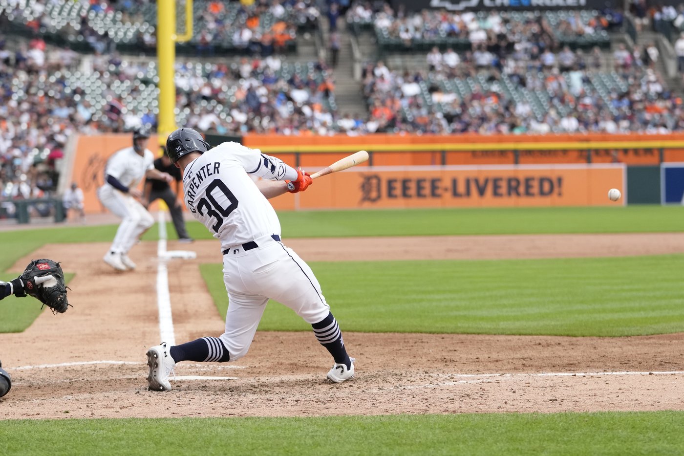 Tigers rally late to move closer to playoffs with 4-3 win over Rays | iNFOnews.ca