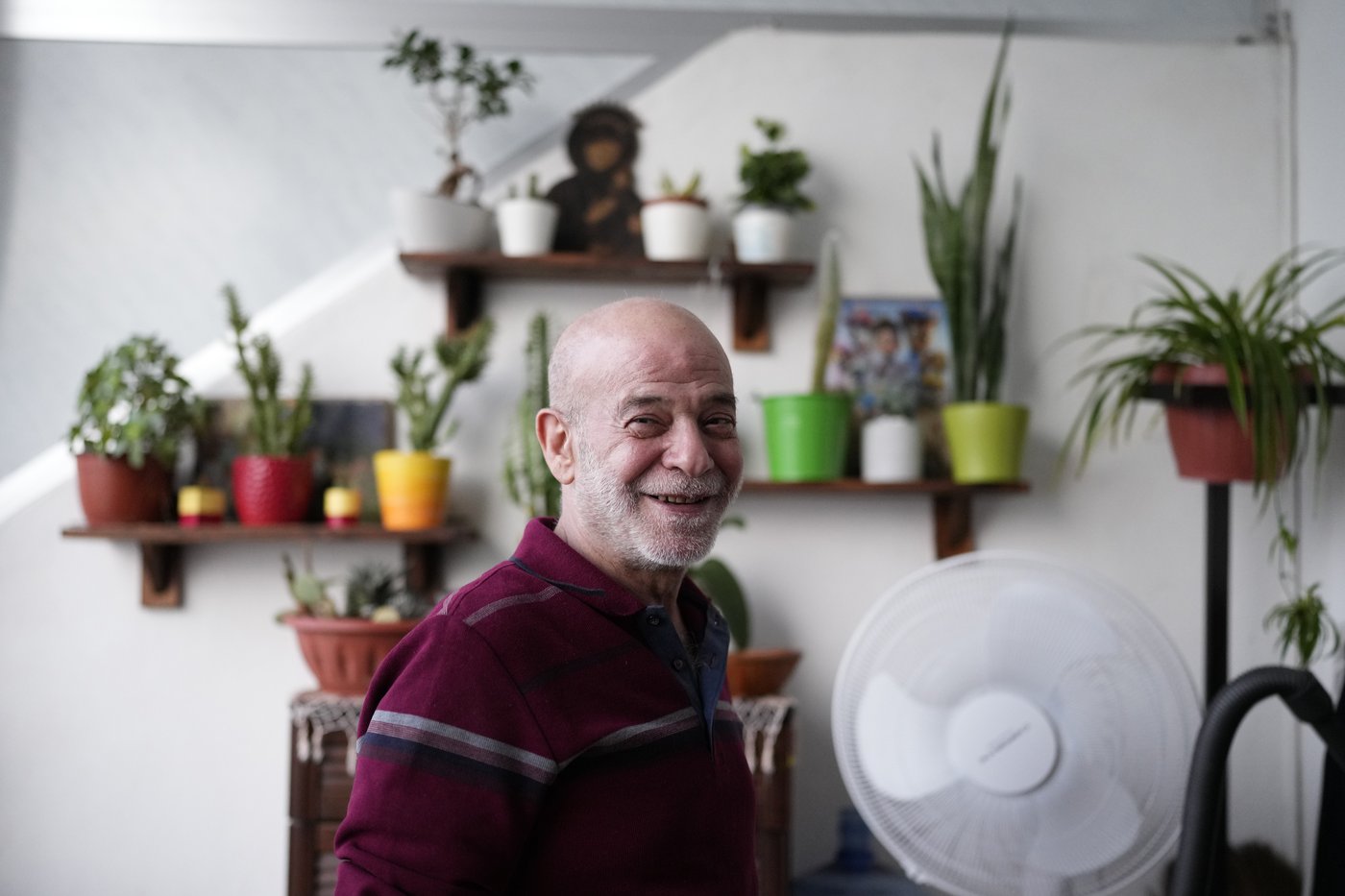 A Lebanese man who spent 32 years in Syrian prisons is welcomed home | iNFOnews.ca