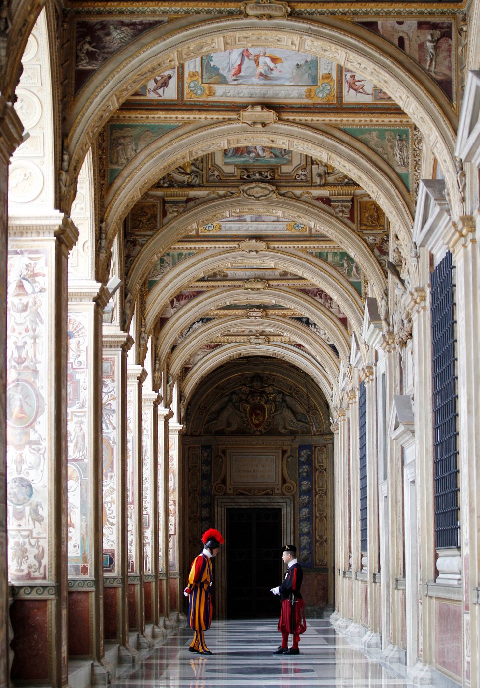 Vatican begins 5-year restoration of Raphael Loggia, used by popes and presidents | iNFOnews.ca Vatican begins 5-year restoration of Raphael Loggia, used by popes and presidents | iNFOnews.ca