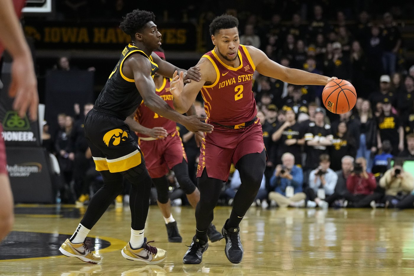 Jones, Jefferson help No. 3 Iowa State rally past Iowa, 89-80 | iNFOnews.ca