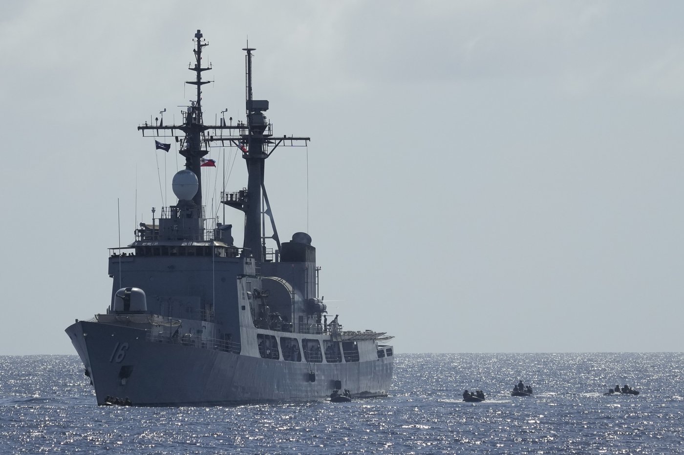 Philippine forces retake an island in mock combat as China's navy watches | iNFOnews.ca Philippine forces retake an island in mock combat as China's navy watches | iNFOnews.ca