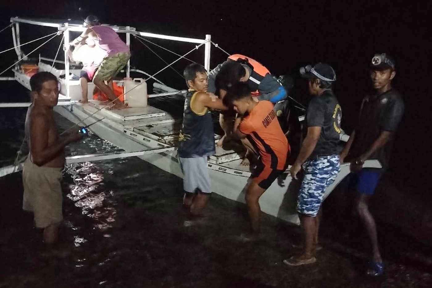 Fire on passenger ferry in Philippines leaves dozens missing and at least 5 dead | iNFOnews.ca Fire on passenger ferry in Philippines leaves dozens missing and at least 5 dead | iNFOnews.ca