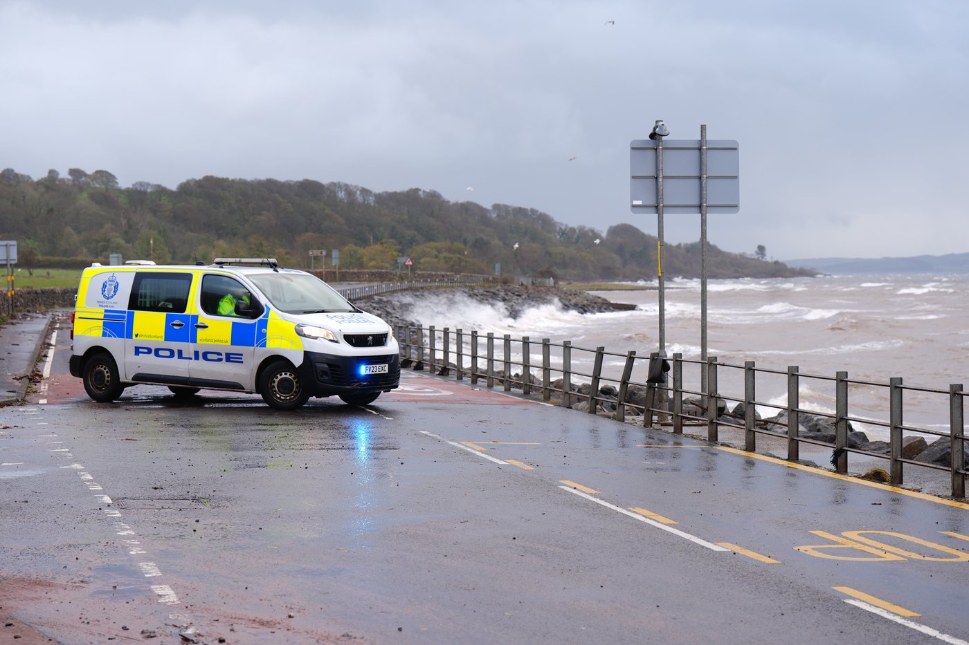UK endures second big storm of the weekend, with the north bearing the brunt this time | iNFOnews.ca