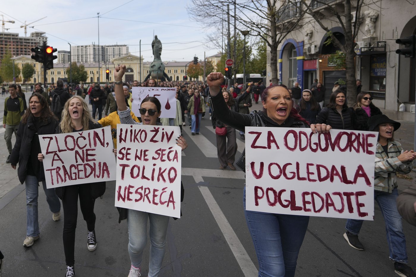 Protesters demand arrests over train station roof collapse that killed 14 people in Serbia | iNFOnews.ca