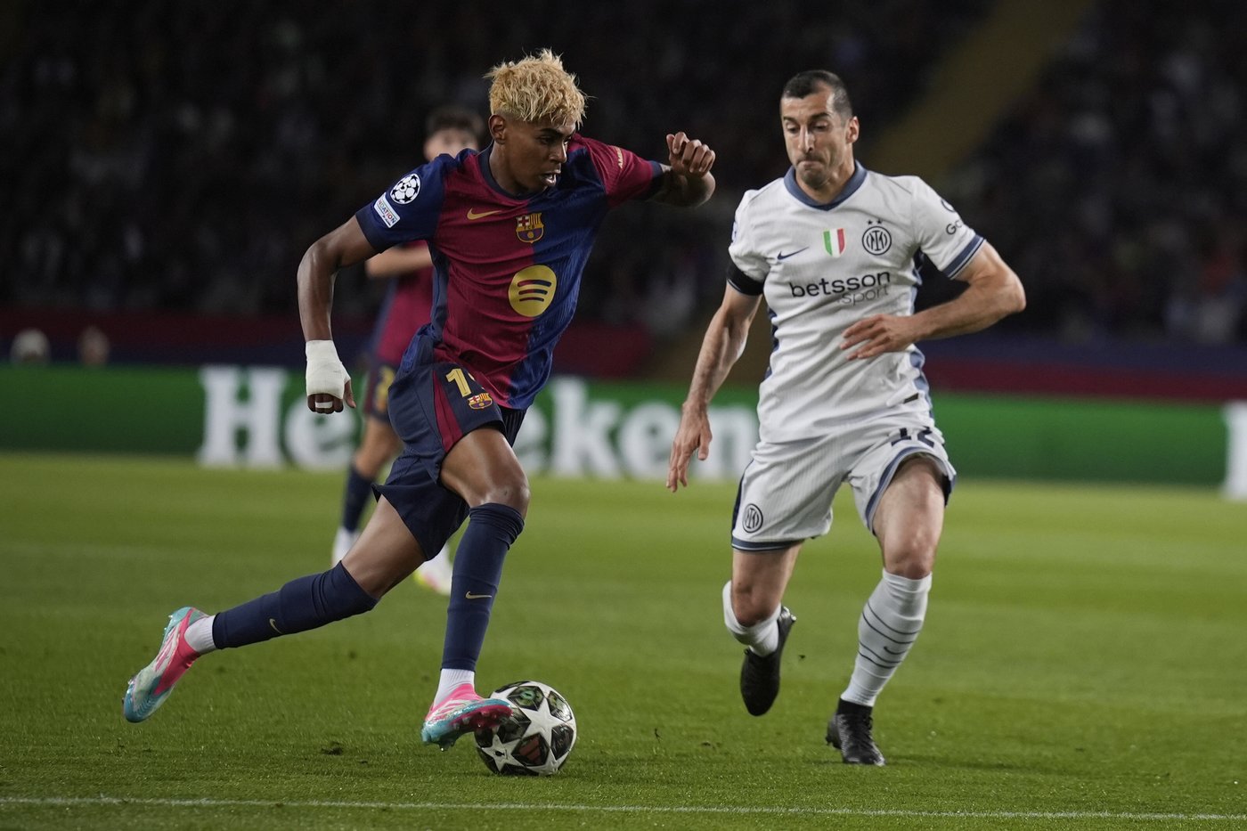 Barcelona and Inter Milan draw 3-3 in thrilling first leg of their Champions League semifinal | iNFOnews.ca