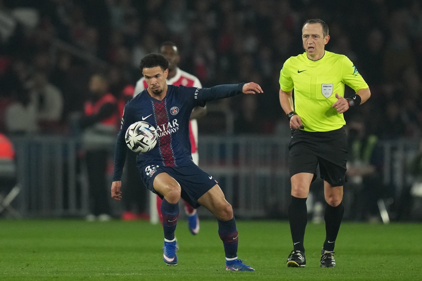 PSG drops points in title race after 3-1 home loss to Monaco, opening door for Lens to close gap | iNFOnews.ca PSG drops points in title race after 3-1 home loss to Monaco, opening door for Lens to close gap | iNFOnews.ca