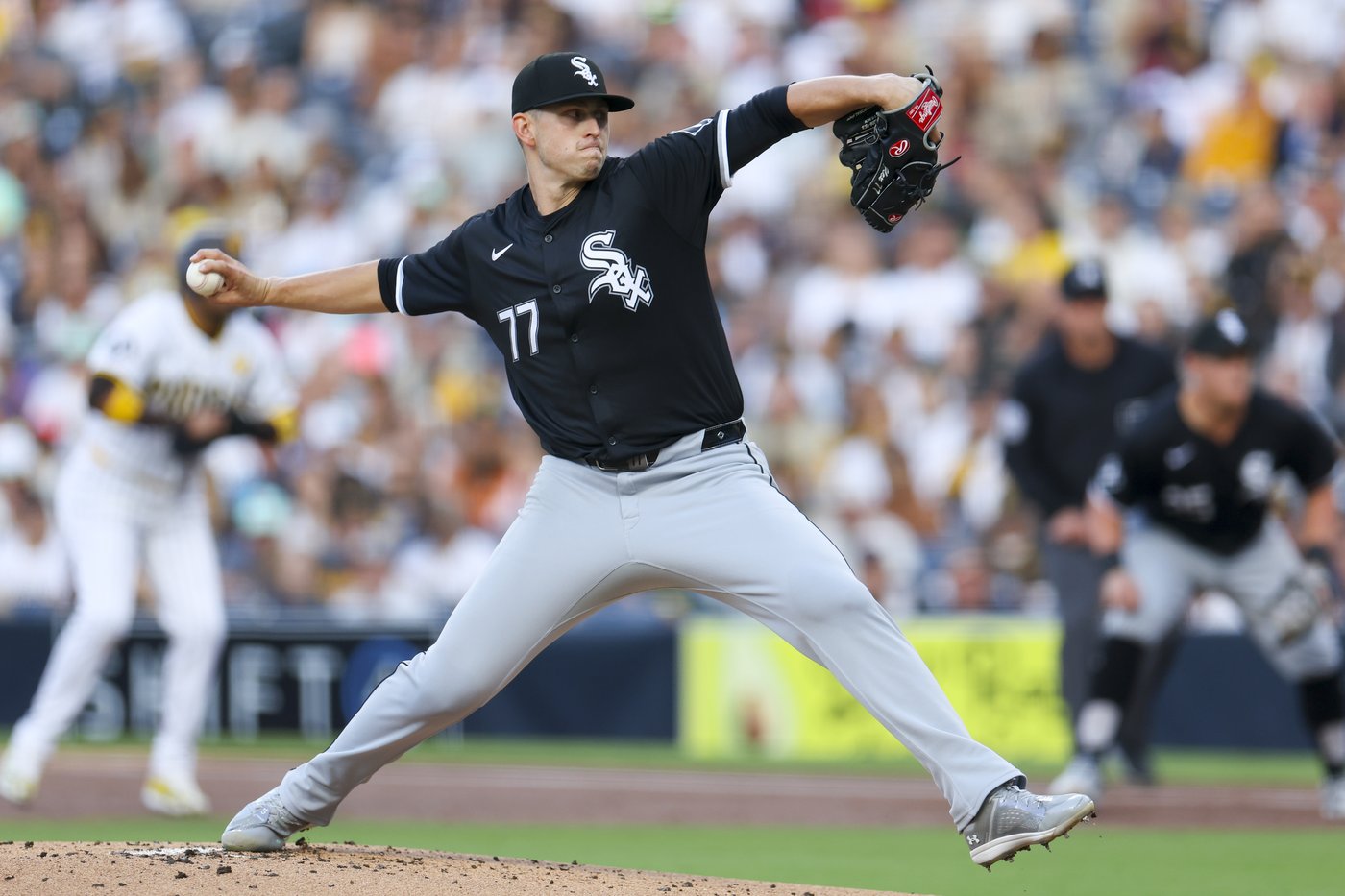 White Sox lose 119th game to tie the AL record as the Padres win 6-2 behind 3 home runs | iNFOnews.ca