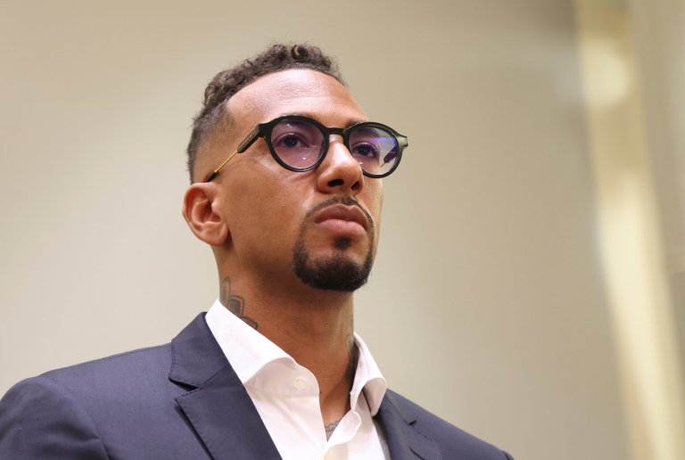 Bayern says Jérôme Boateng will not have a coaching internship after fans protest | iNFOnews.ca Bayern says Jérôme Boateng will not have a coaching internship after fans protest | iNFOnews.ca