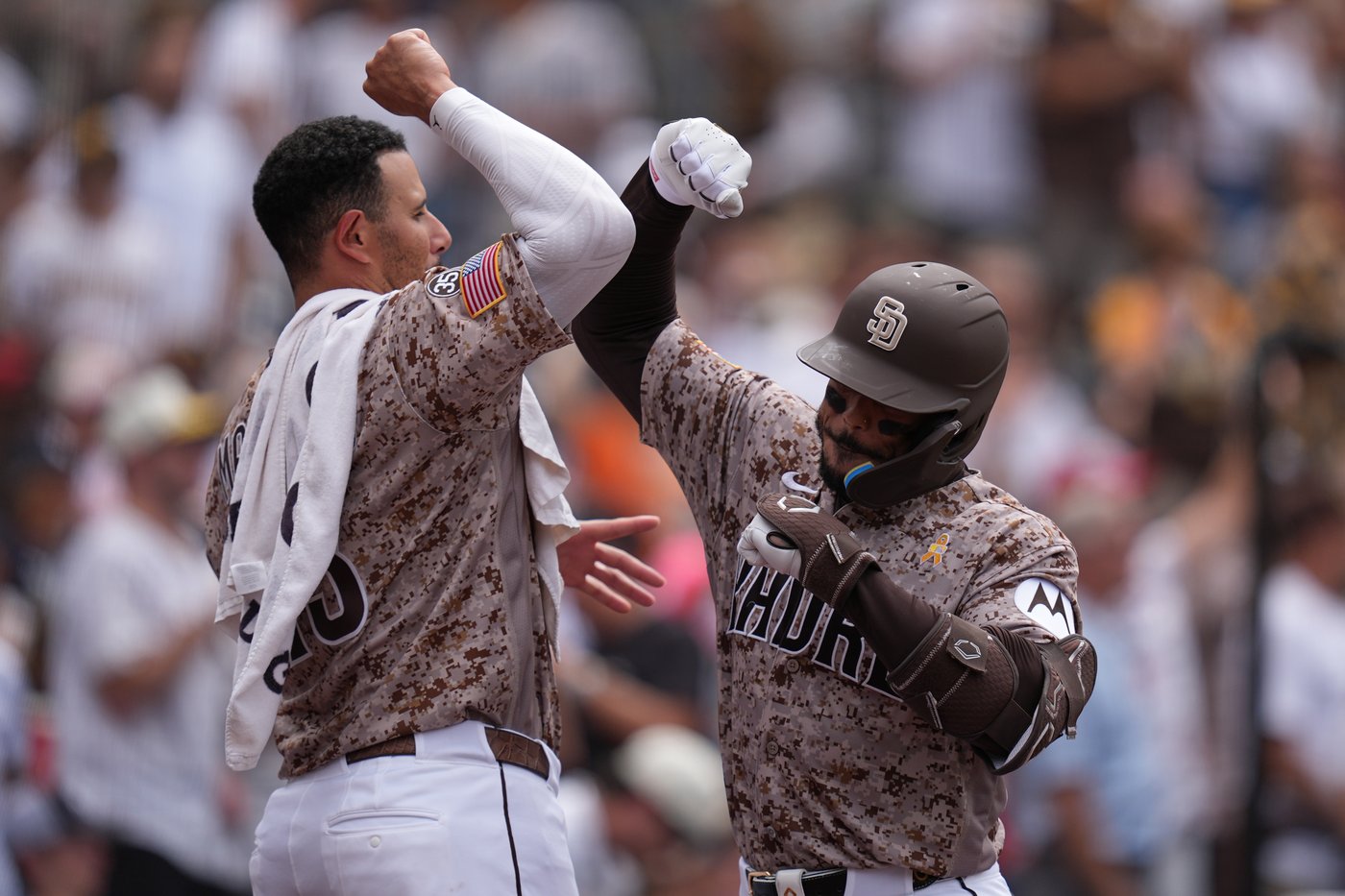 Tatis, Cronenworth and Machado open with homers off Cole as Padres beat Yankees 4-3 | iNFOnews.ca Tatis, Cronenworth and Machado open with homers off Cole as Padres beat Yankees 4-3 | iNFOnews.ca