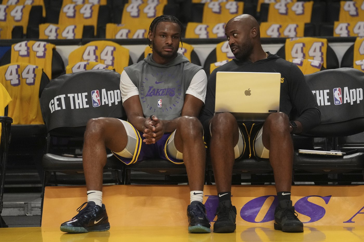 LeBron and Bronny James make history as the NBA's first father-son duo to play together | iNFOnews.ca