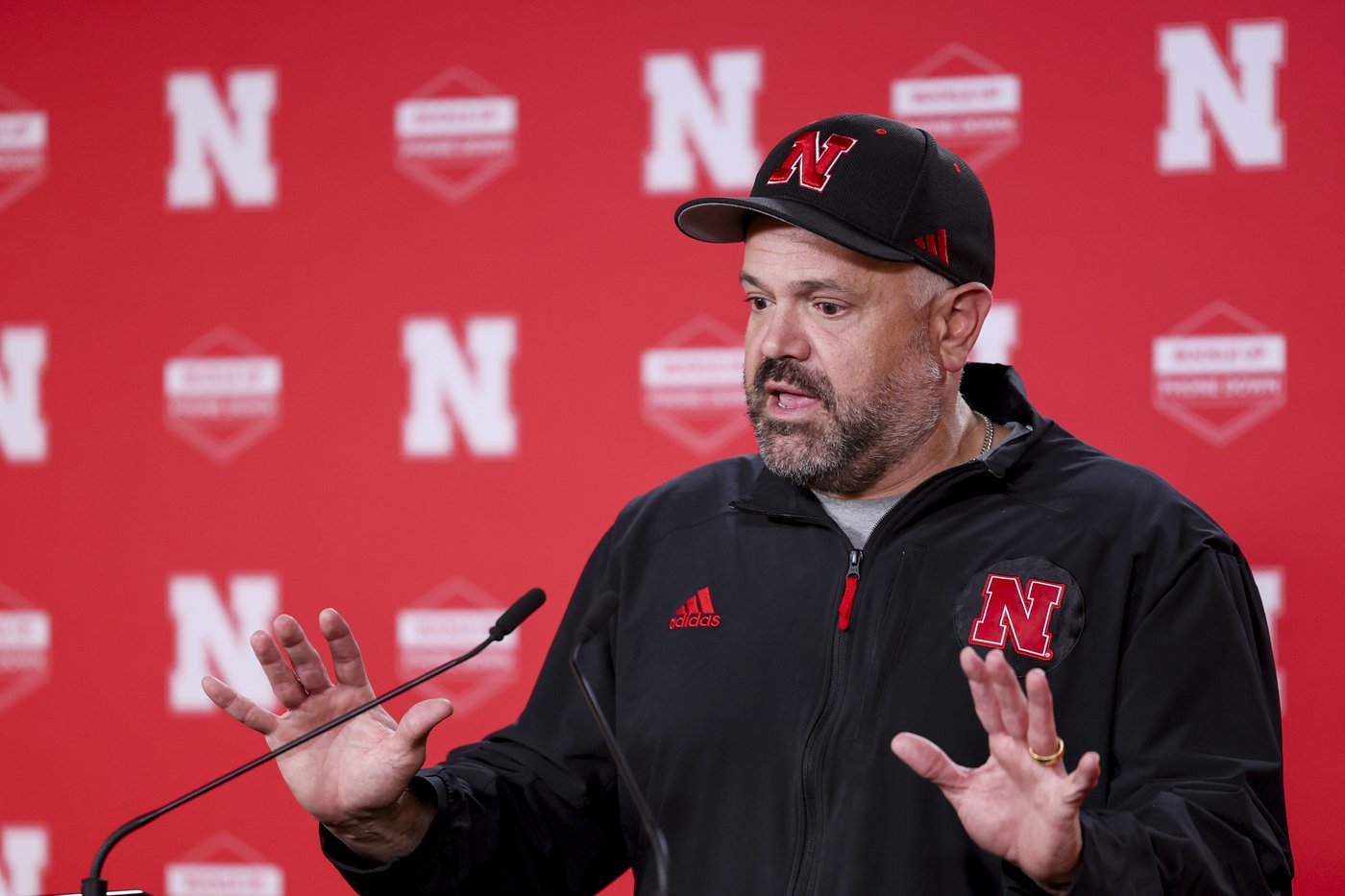 Dana Holgorsen takes over as Nebraska's offensive coordinator; Satterfield remains on the staff | iNFOnews.ca