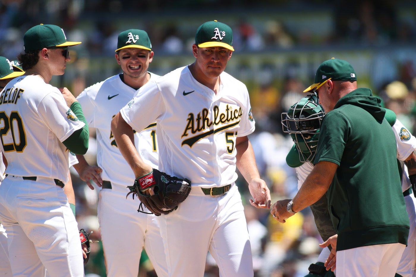 The Yankees use a 13-run 3rd inning to beat the Athletics 13-8 | iNFOnews.ca The Yankees use a 13-run 3rd inning to beat the Athletics 13-8 | iNFOnews.ca