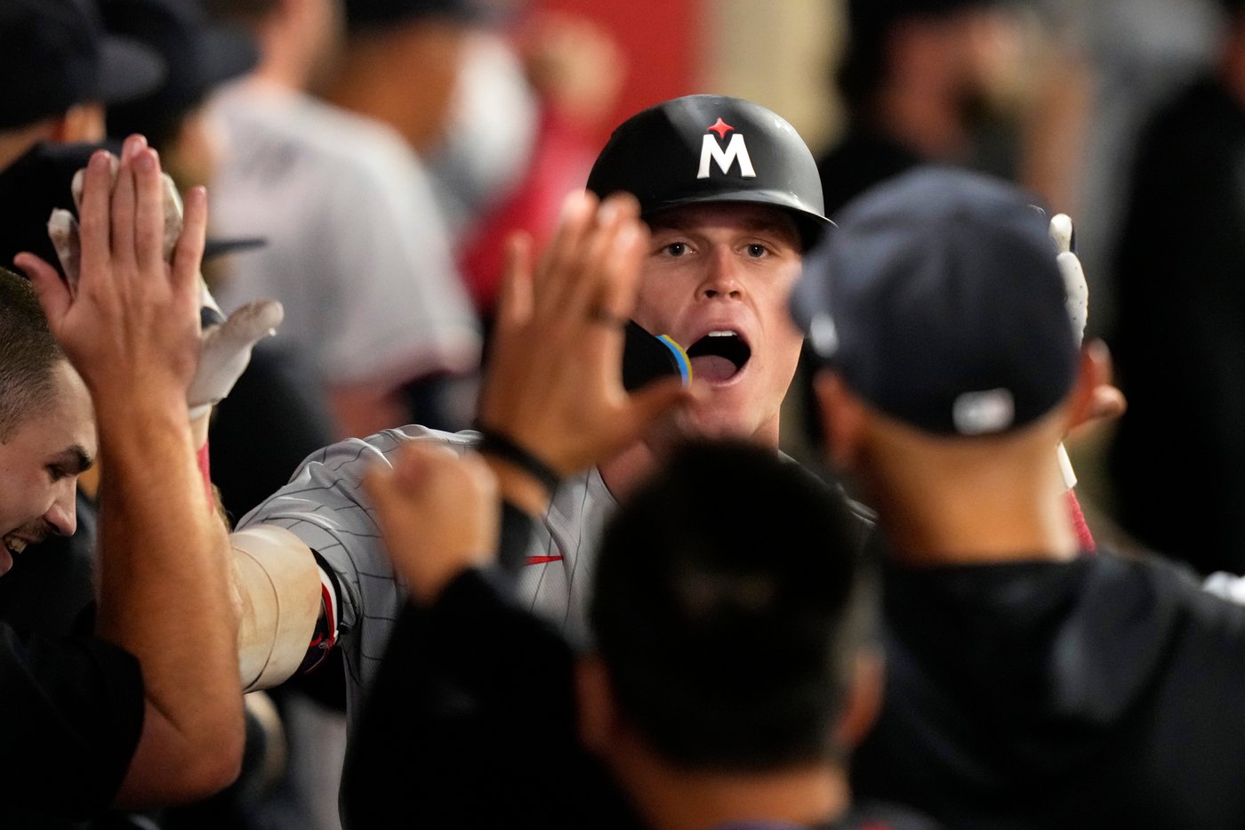 Angels blow 9th-inning lead, then rally for 2 in the 10th to edge Twins 5-4 | iNFOnews.ca Angels blow 9th-inning lead, then rally for 2 in the 10th to edge Twins 5-4 | iNFOnews.ca
