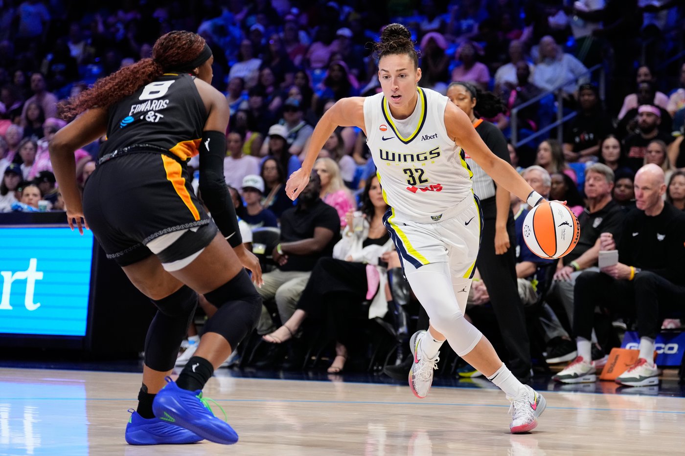 Shepard has 22nd double-double this season, Wings beat Sun 97-71 | iNFOnews.ca Shepard has 22nd double-double this season, Wings beat Sun 97-71 | iNFOnews.ca