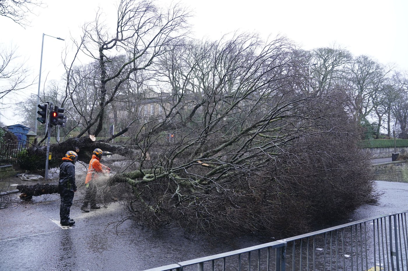 Ireland and UK clean up after unprecedented Storm Éowyn brings record winds and damage | iNFOnews.ca