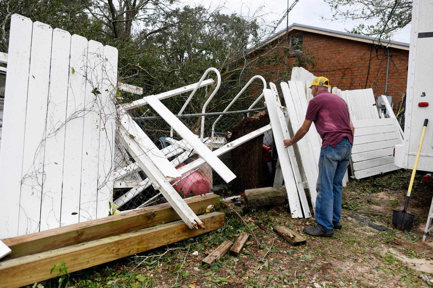4 dead from storm as Isaias brings threat of floods across the Southeast | iNwheels 4 dead from storm as Isaias brings threat of floods across the Southeast | iNwheels