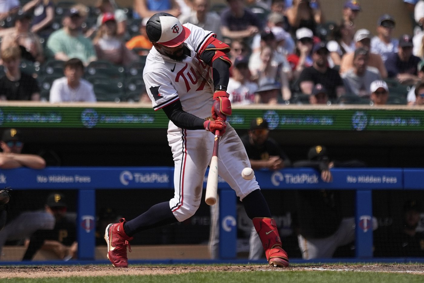 Twins' Byron Buxton hits for the cycle, the first at Target Field since the ballpark opened in 2010 | iNFOnews.ca