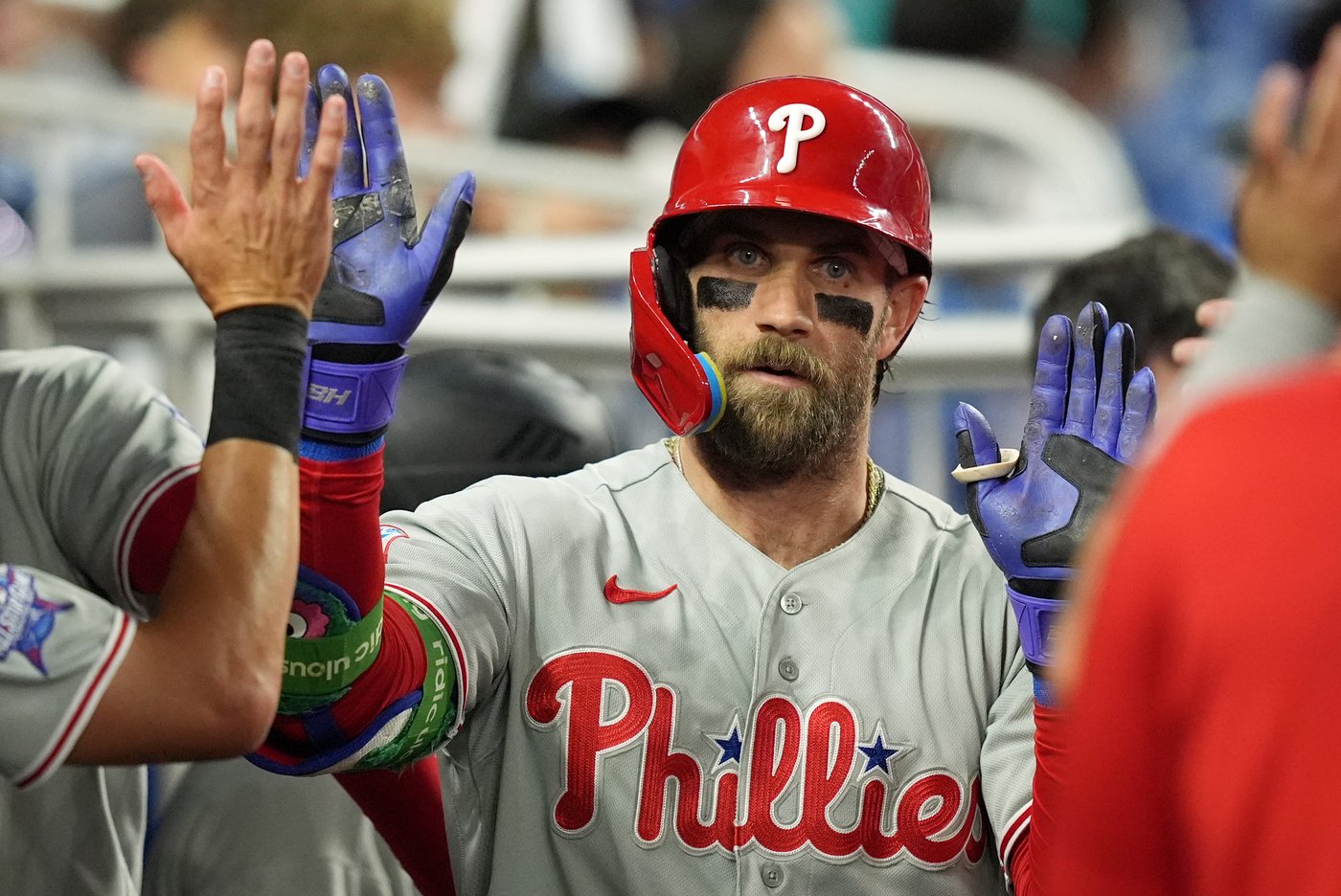 Bryce Harper bristles at blowback from toothbrushing technique. Just a squeeze, from tube to tongue | iNFOnews.ca