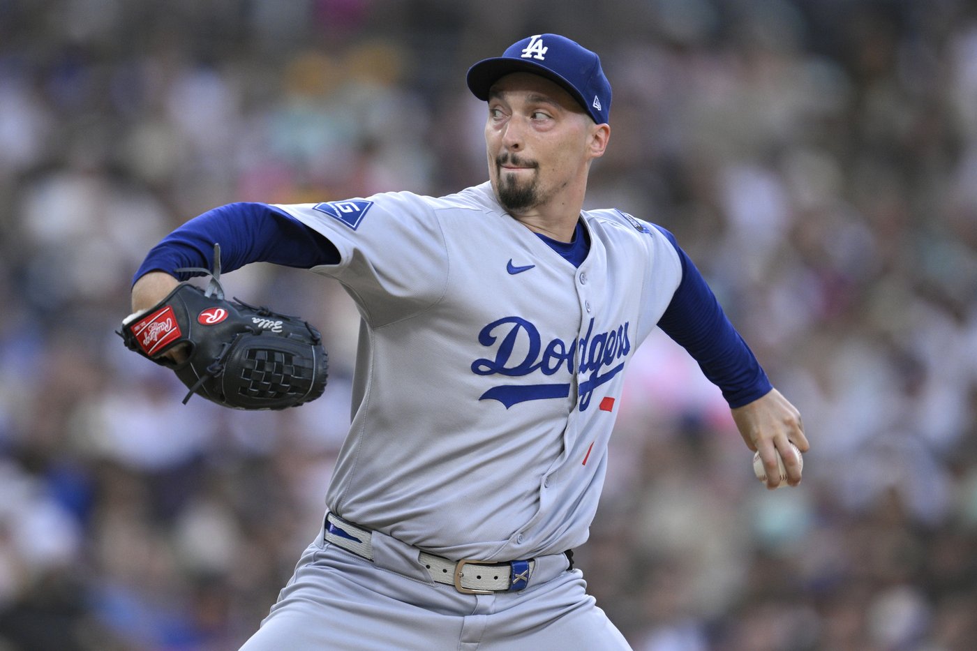 Dodgers' Alex Vesia sidelined with oblique strain; Blake Snell returns from paternity list | iNFOnews.ca