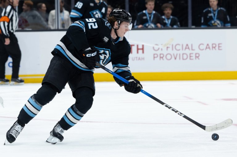 Cooley scores 4 straight goals in 5-point night in Mammoth' 5-1 win over Golden Knights | iNFOnews.ca