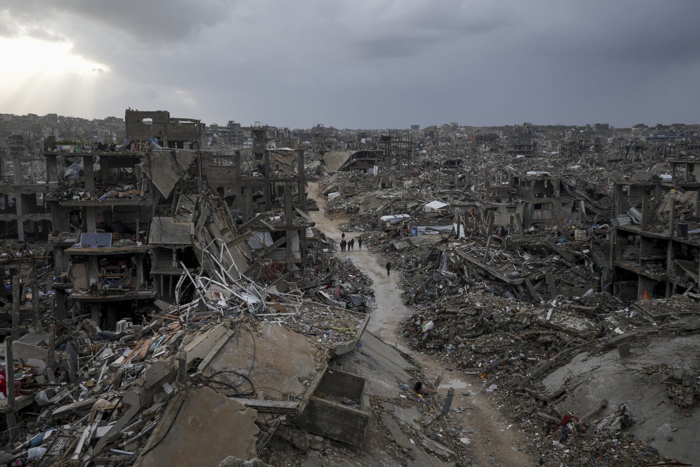 Hamas names 3 more Israeli hostages to be freed as ceasefire deal stays on track | iNFOnews.ca