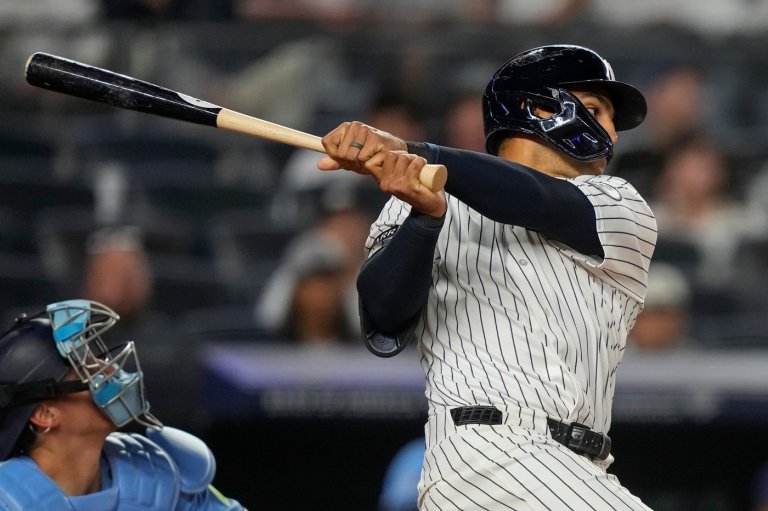 Yankees center fielder Trent Grisham leaves game with left knee discomfort | iNFOnews.ca