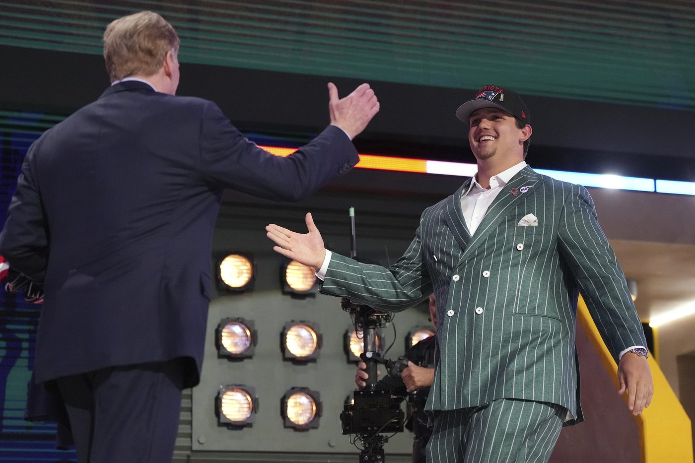 PHOTO COLLECTION: NFL Draft | iNFOnews.ca PHOTO COLLECTION: NFL Draft | iNFOnews.ca