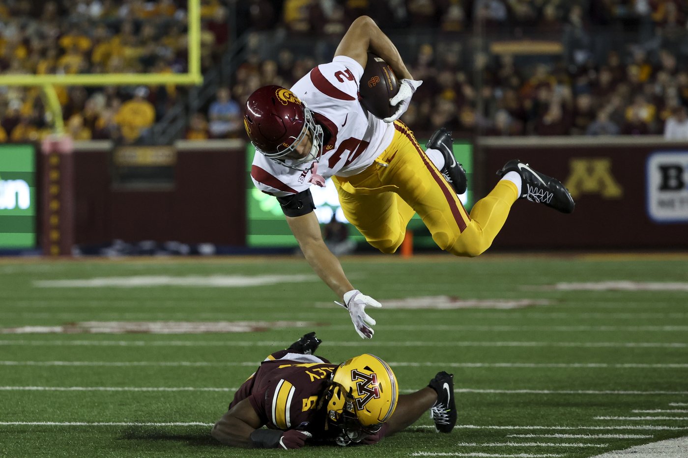 NCAA cracking down on weapon gestures toward opponents in college football | iNFOnews.ca