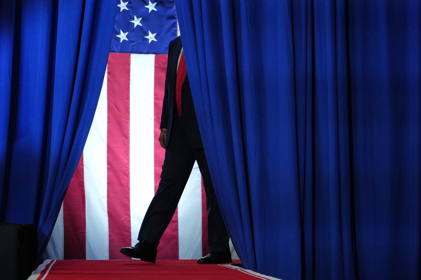 Vote Republican, or else: How Trump is dangling government help on the campaign trail | iNFOnews.ca