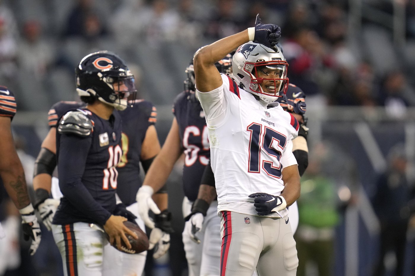 Drake Maye gets the better of Caleb Williams as sack-happy Patriots beat Bears 19-3 | iNFOnews.ca