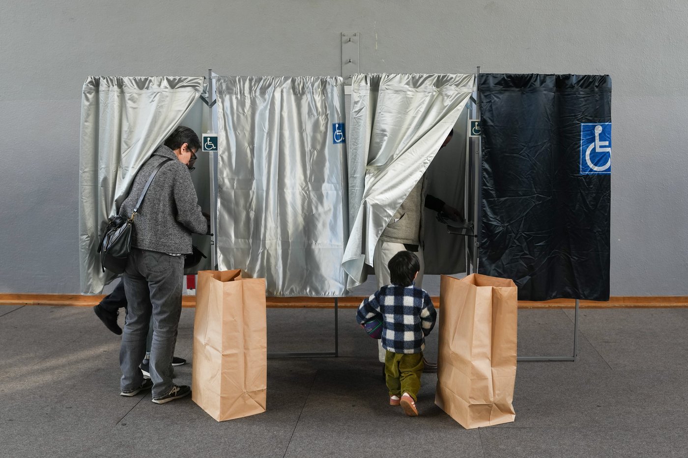 Socialist Grégoire becomes Paris mayor as the far right wins Nice in key municipal elections | iNFOnews.ca Socialist Grégoire becomes Paris mayor as the far right wins Nice in key municipal elections | iNFOnews.ca