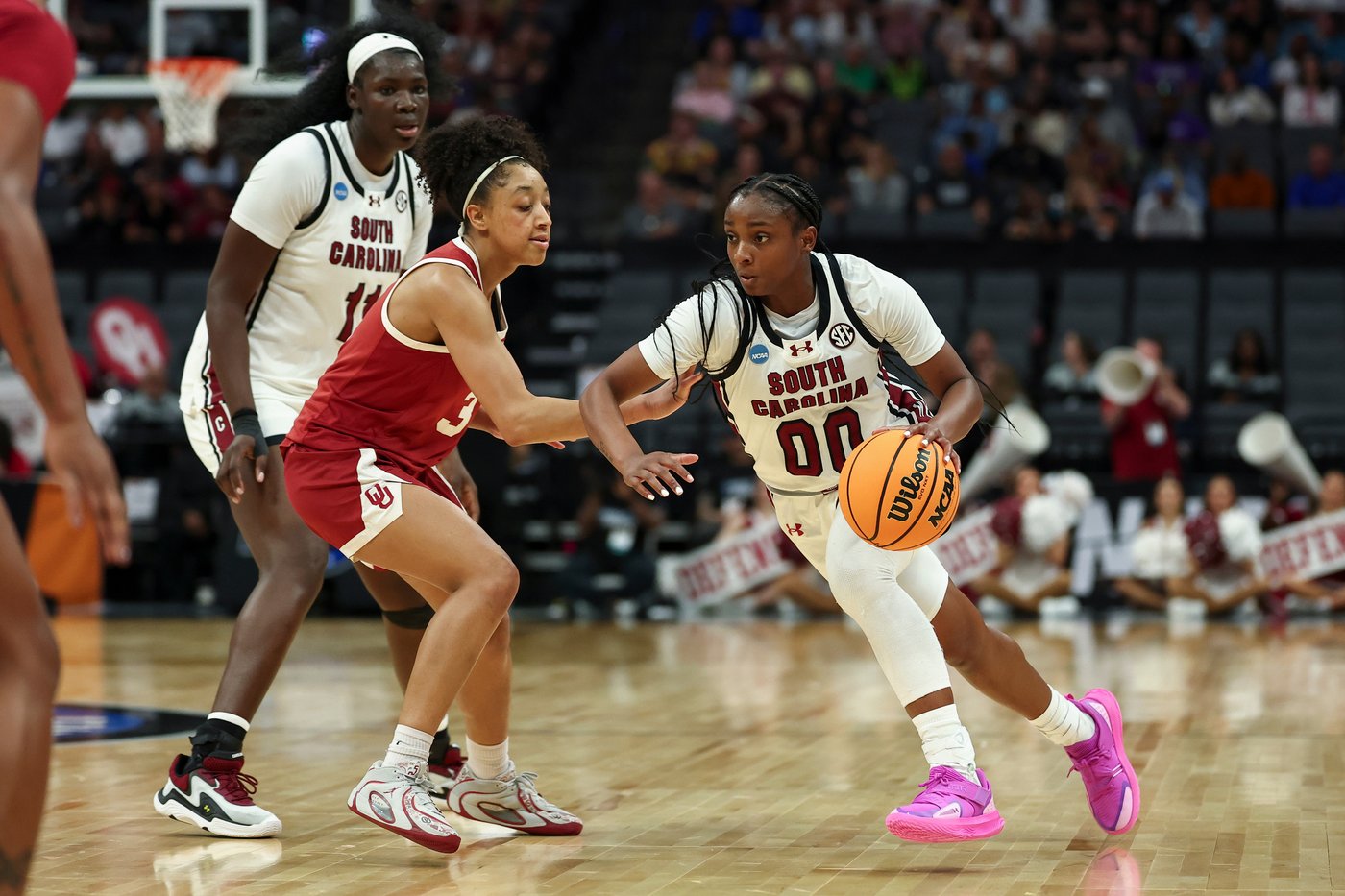 Reunited at South Carolina, Raven Johnson and Ta'Niya Latson are making a March Madness run | iNFOnews.ca Reunited at South Carolina, Raven Johnson and Ta'Niya Latson are making a March Madness run | iNFOnews.ca