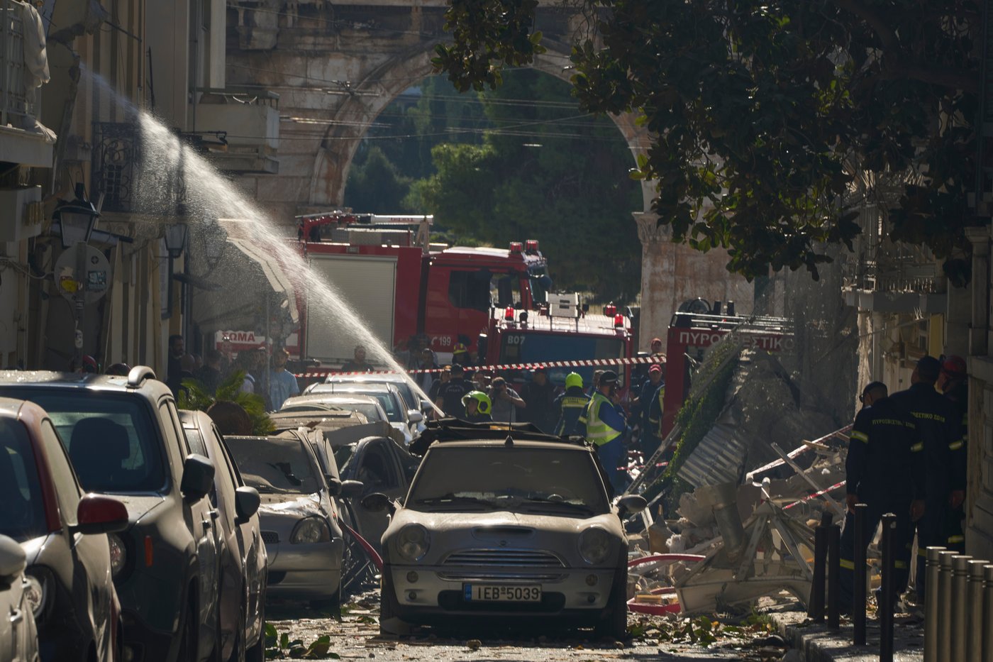 An explosion near the Acropolis in Greece injures at least 2 people and collapses a building | iNwheels An explosion near the Acropolis in Greece injures at least 2 people and collapses a building | iNwheels