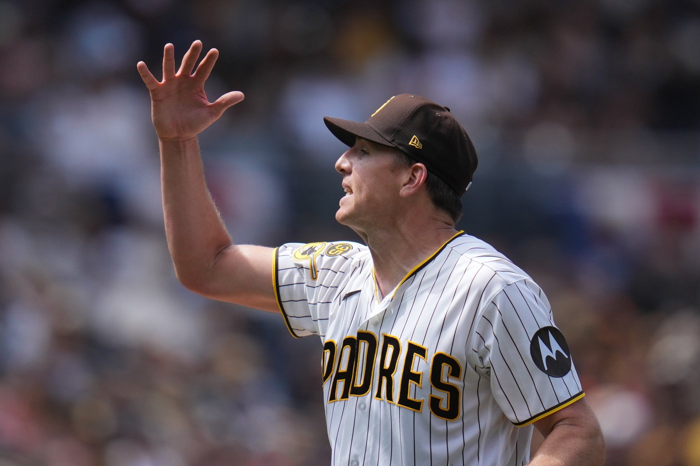 Pivetta, Laureano lead the Padres to a 7-1 win against the Giants to avoid 3-game sweep | iNFOnews.ca