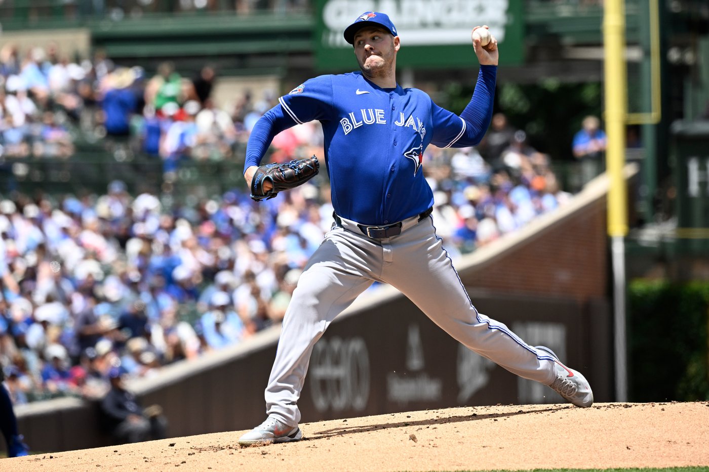 Okamoto hits a 3-run homer as the Blue Jays rally past the Cubs 8-6 | iNFOnews.ca