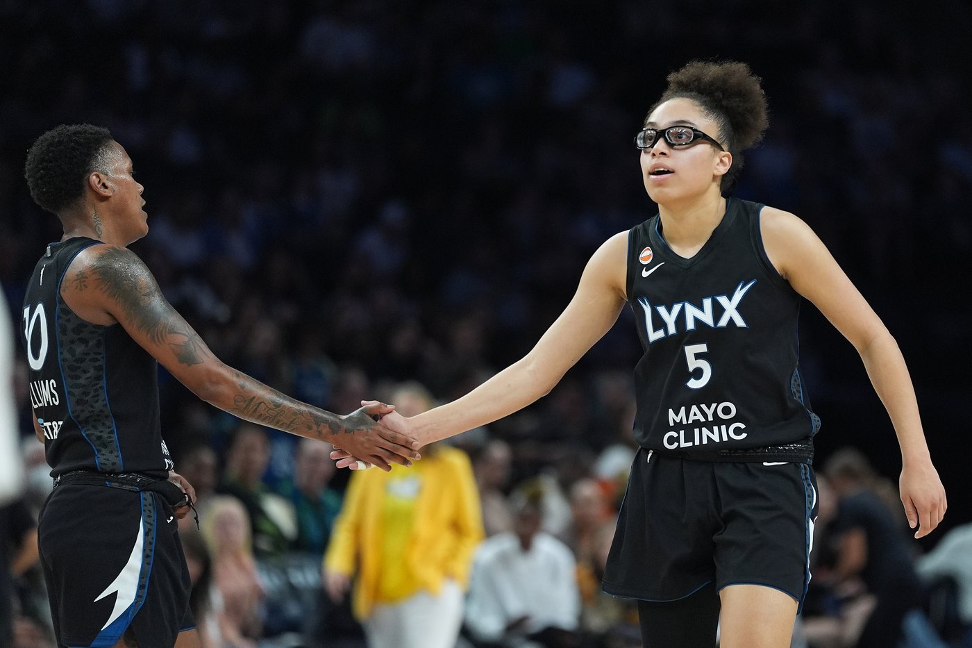 Olivia Miles sets WNBA rookie record with 8 3s and Lynx beat Valkyries 87-84 for 6th straight win | iNFOnews.ca Olivia Miles sets WNBA rookie record with 8 3s and Lynx beat Valkyries 87-84 for 6th straight win | iNFOnews.ca