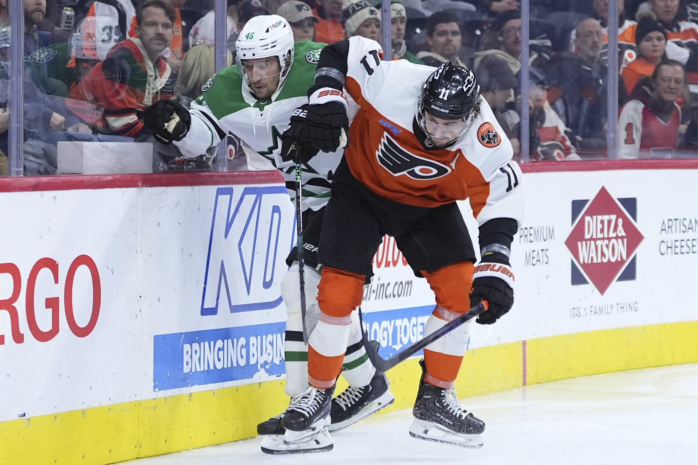 DeSmith stops 27 shots to lead Stars to 6th straight win, 4-1 over Flyers | iNFOnews.ca DeSmith stops 27 shots to lead Stars to 6th straight win, 4-1 over Flyers | iNFOnews.ca