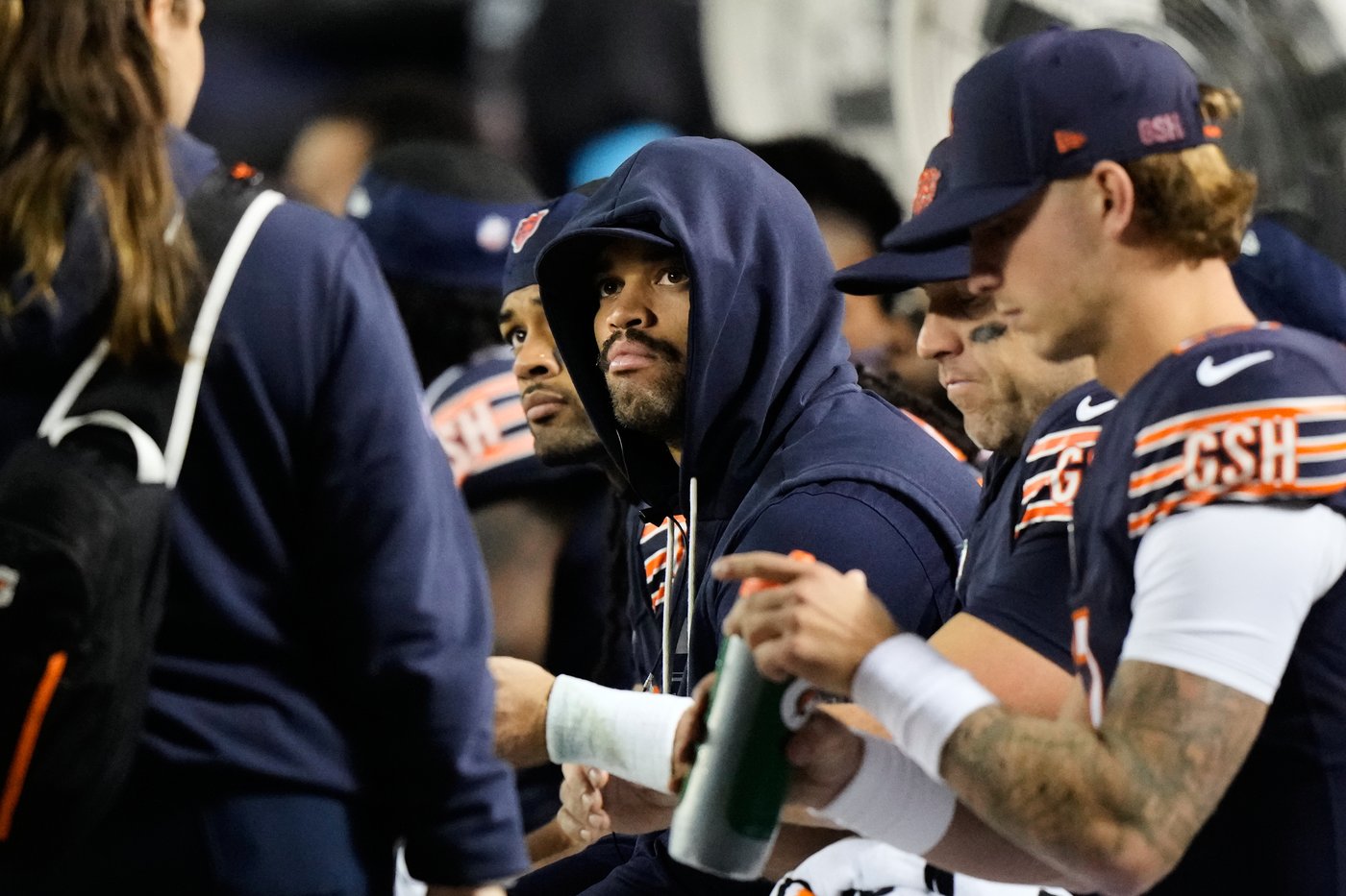 Bears coach Ben Johnson stays with his usual aggressive approach in victory over Eagles | iNFOnews.ca