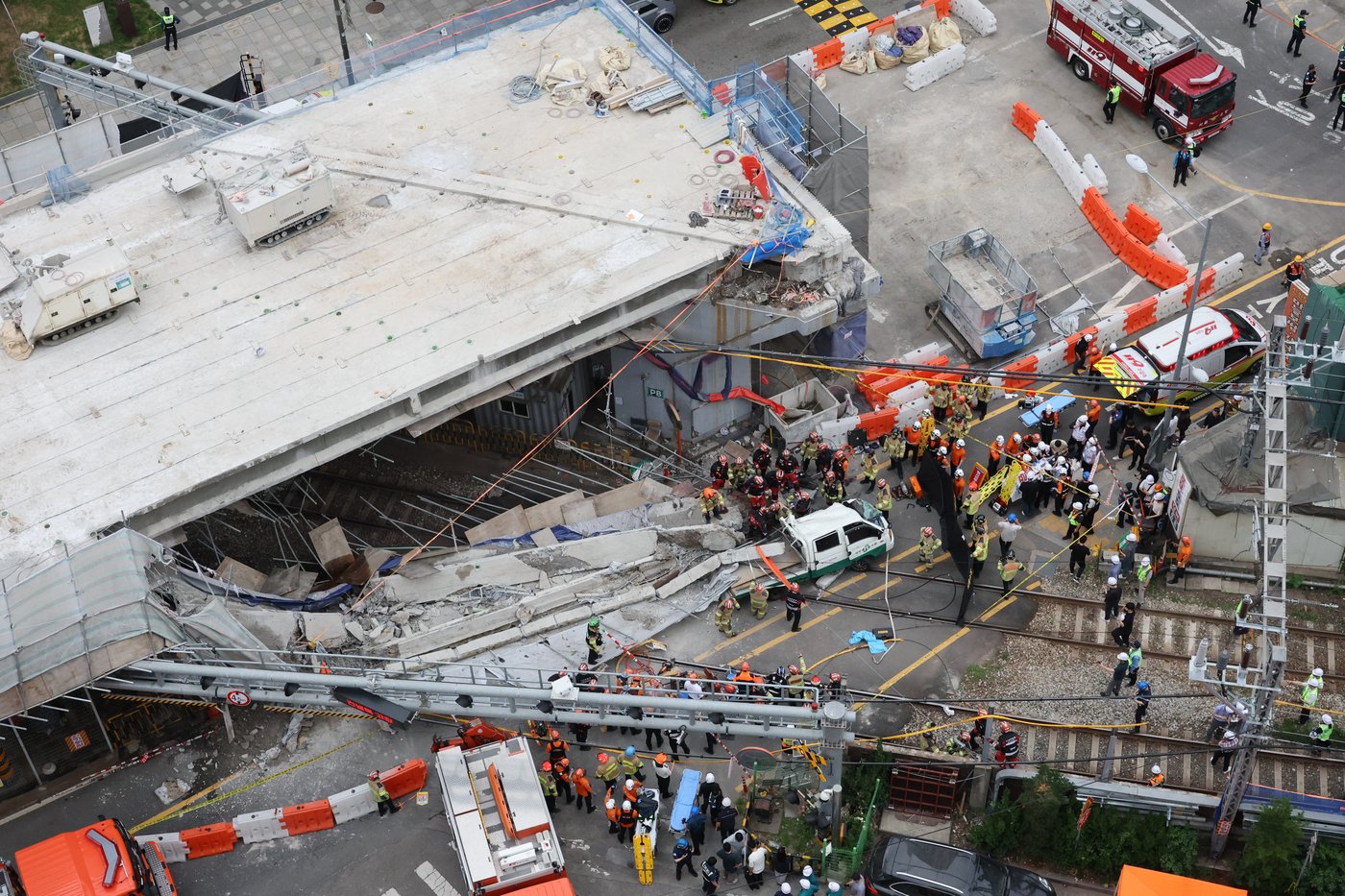 3 dead in South Korea after collapse at overpass demolition site | iNFOnews.ca
