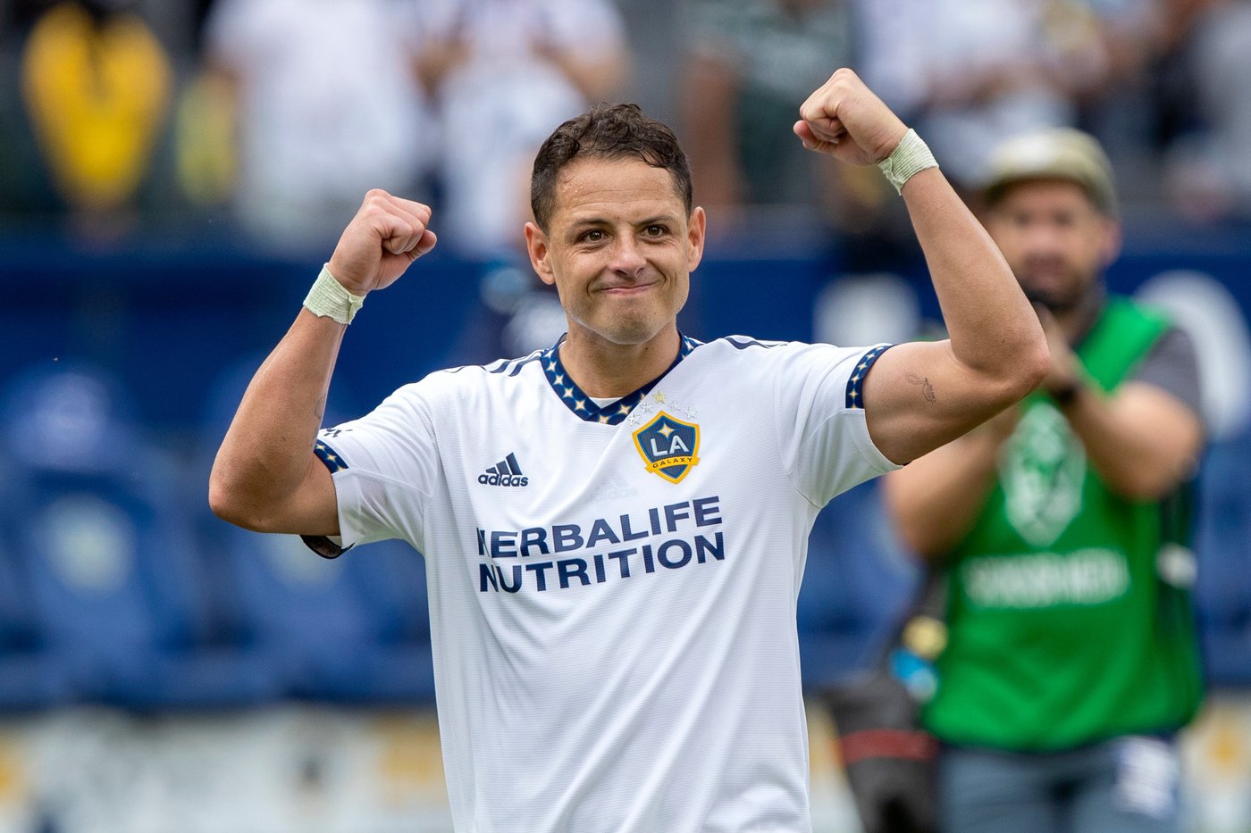 Chicharito signed by expansion Atlético Dallas in the USL Championship | iNFOnews.ca