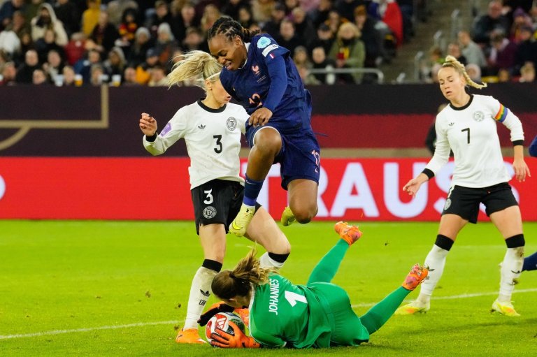 France's Katoto to miss Nations League semifinal return leg vs. Germany because of thigh injury | iNFOnews.ca France's Katoto to miss Nations League semifinal return leg vs. Germany because of thigh injury | iNFOnews.ca