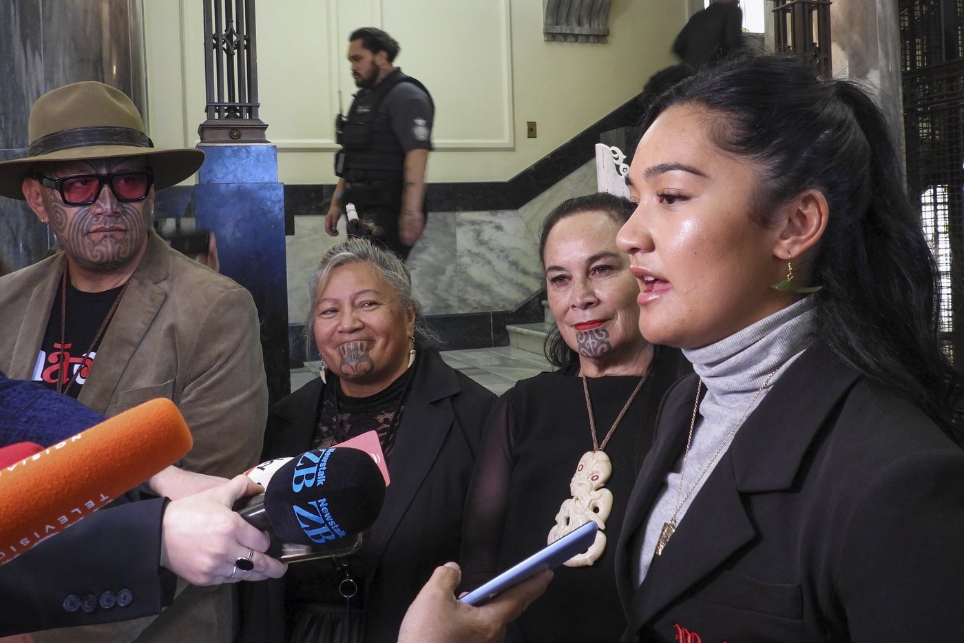 Lawmakers stage Māori protest in New Zealand's parliament during fraught race relations debate | iNFOnews.ca Lawmakers stage Māori protest in New Zealand's parliament during fraught race relations debate | iNFOnews.ca