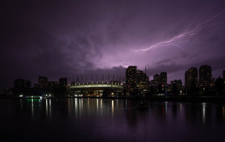 Intense storm brings power outages, travel woes to parts of B.C. | iNFOnews.ca