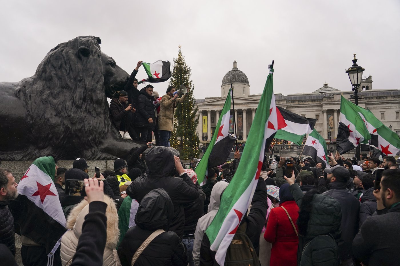 Global reaction to Assad's sudden ouster from Syria ranges from jubilation to alarm | iNFOnews.ca Global reaction to Assad's sudden ouster from Syria ranges from jubilation to alarm | iNFOnews.ca