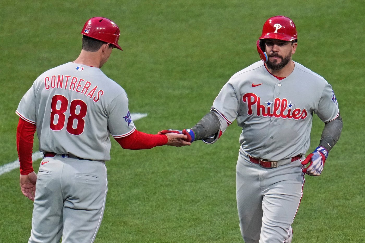 Schwarber hits majors-leading 19th and 20th HRs, Phillies beat Pirates 11-9 in 10 innings | iNFOnews.ca